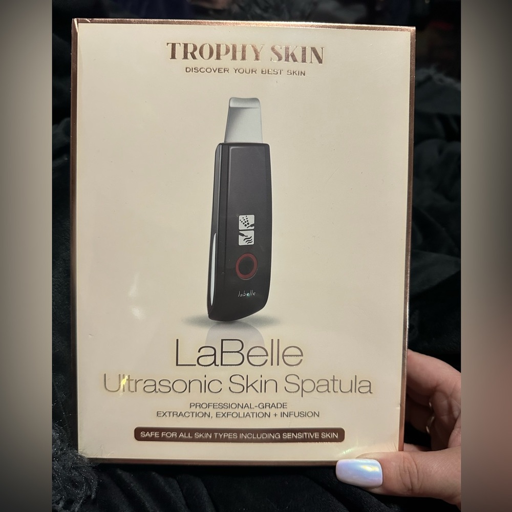 Trophy Skin

Labelle Ultrasonic Skin Spatula